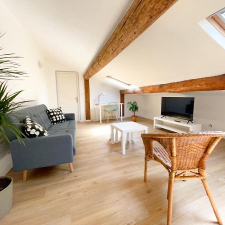 Spacieux Duplex Central Avec Terrasse Tropezienne ซาลง-เดอ-โพรวองซ์ ภายนอก รูปภาพ