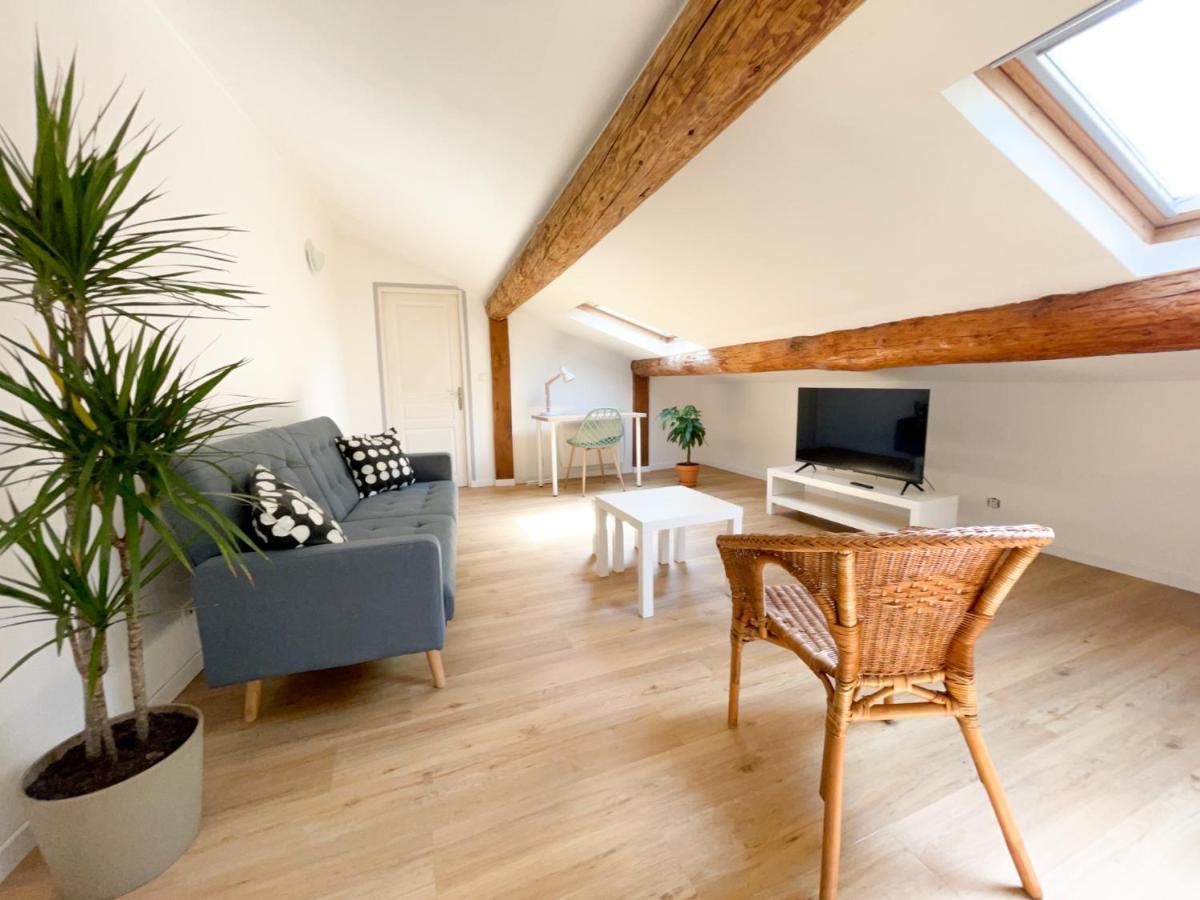 Spacieux Duplex Central Avec Terrasse Tropezienne ซาลง-เดอ-โพรวองซ์ ภายนอก รูปภาพ