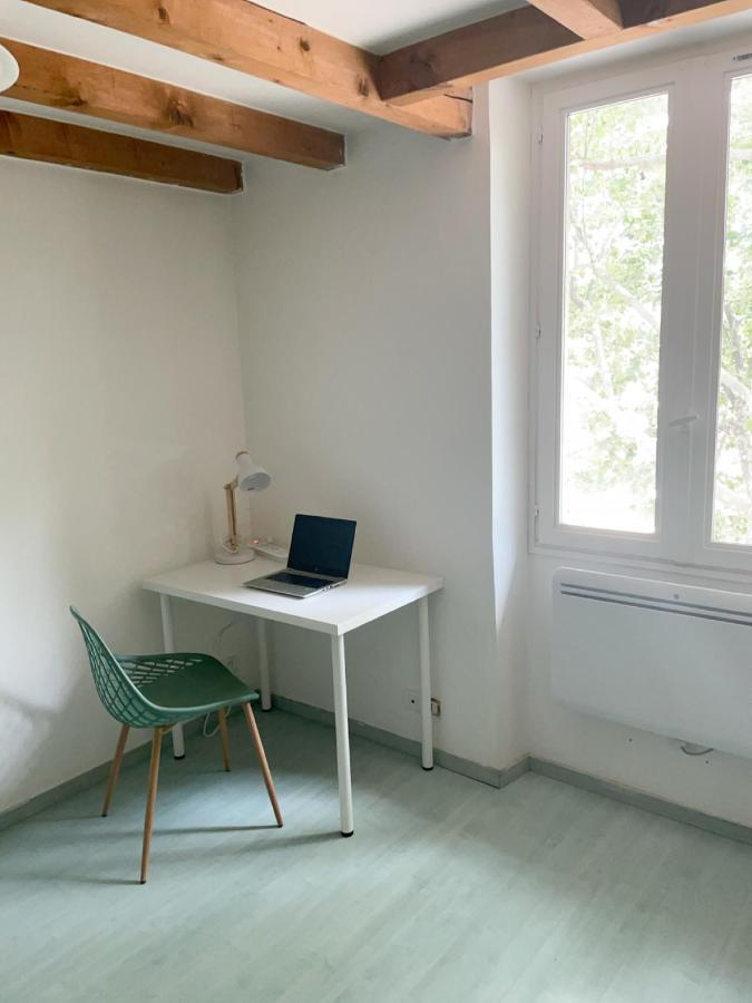 Spacieux Duplex Central Avec Terrasse Tropezienne ซาลง-เดอ-โพรวองซ์ ภายนอก รูปภาพ