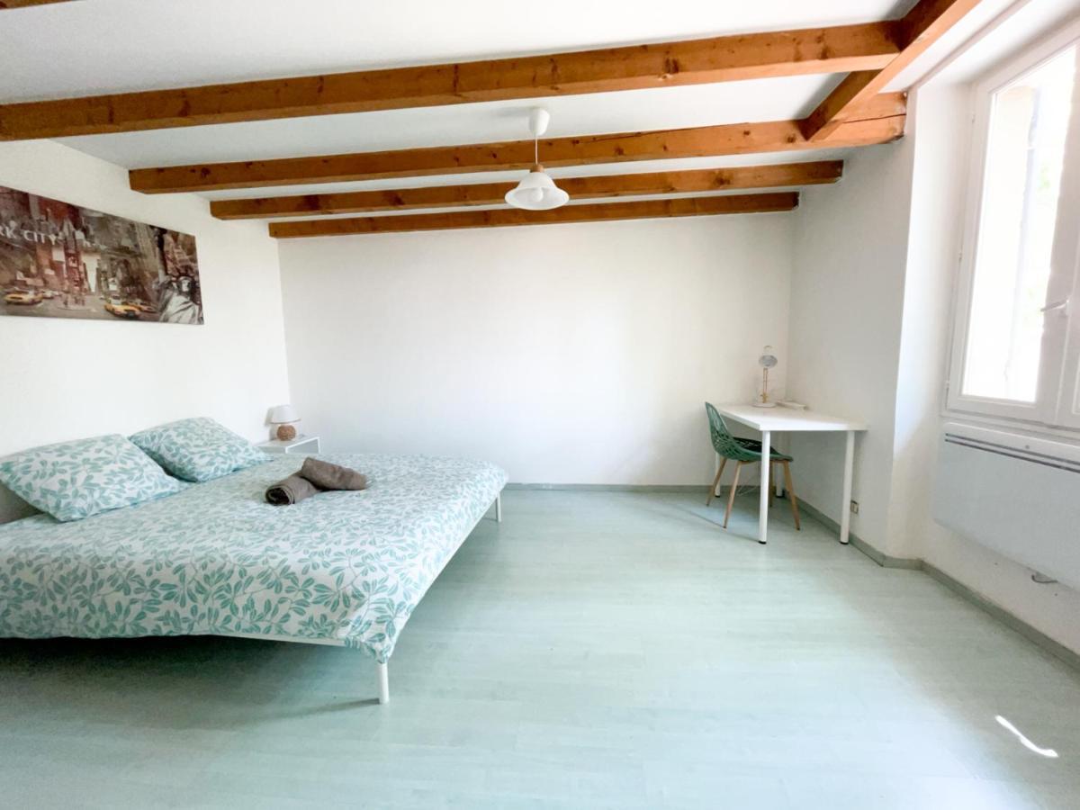 Spacieux Duplex Central Avec Terrasse Tropezienne ซาลง-เดอ-โพรวองซ์ ภายนอก รูปภาพ