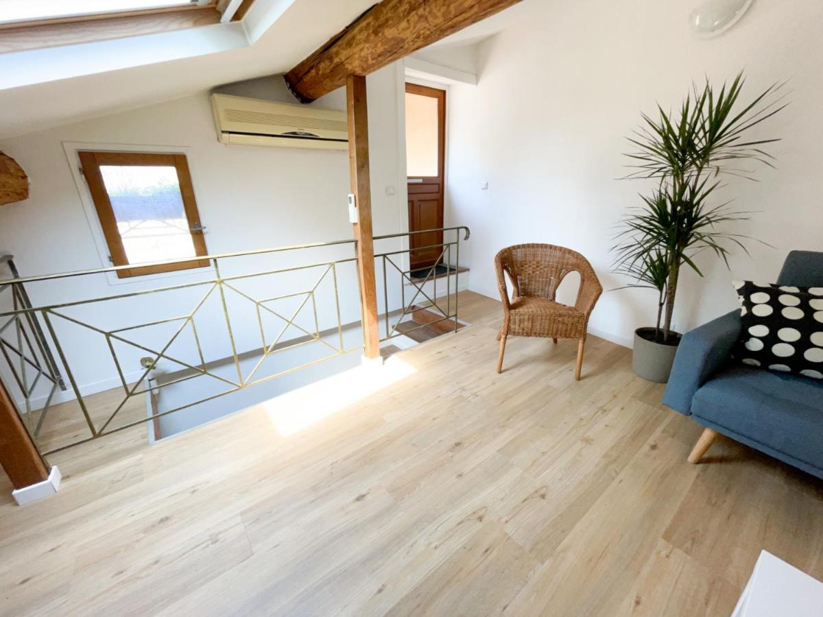 Spacieux Duplex Central Avec Terrasse Tropezienne ซาลง-เดอ-โพรวองซ์ ภายนอก รูปภาพ
